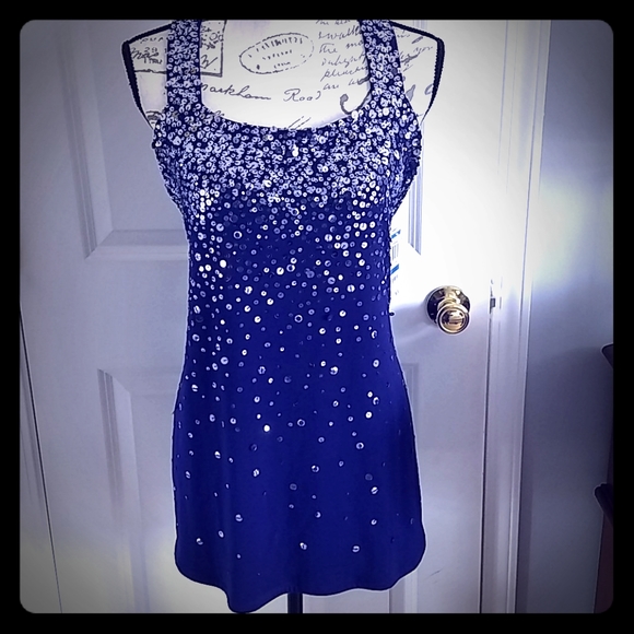 🆕 Women's sequence tank top - Picture 1 of 8